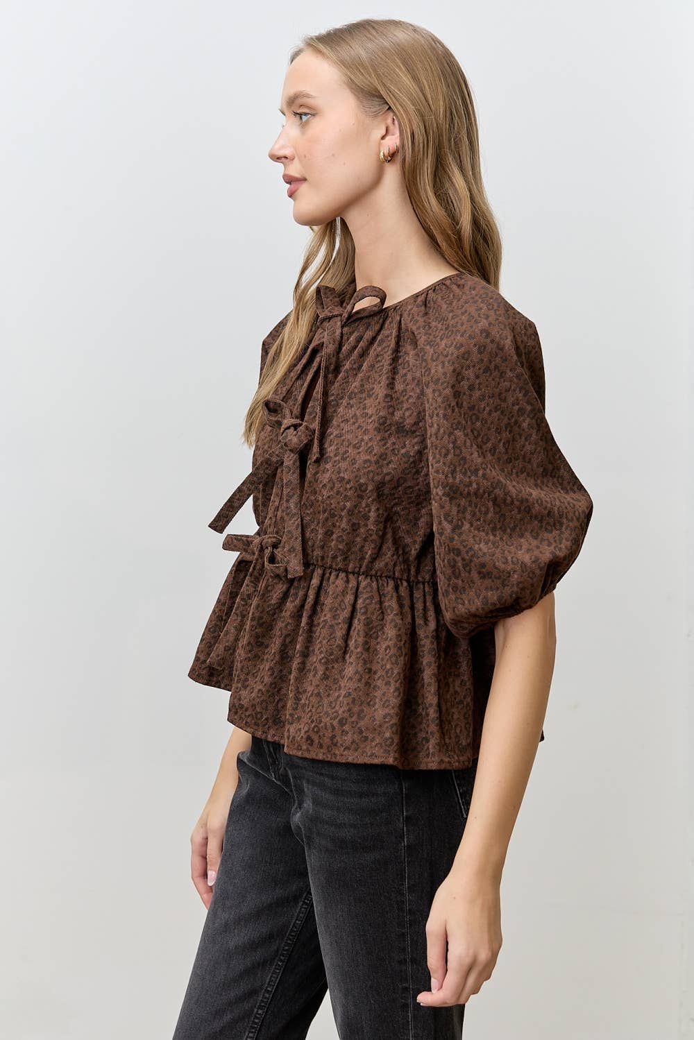 LEOPARD PRINT TOP WITH TIE