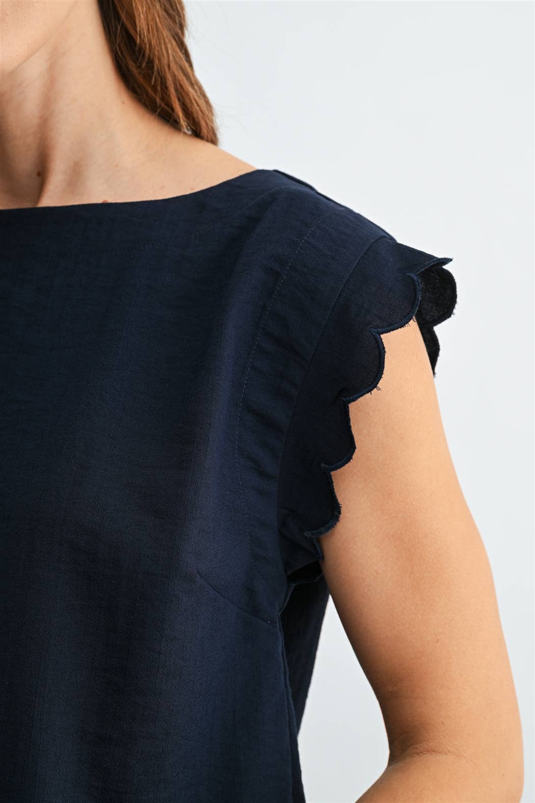 CROPPED SCALLOP EDGE BLOUSE - PRE ORDER