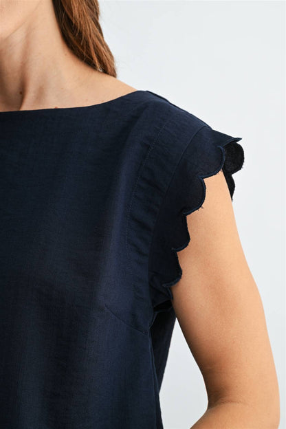 CROPPED SCALLOP EDGE BLOUSE - PRE ORDER
