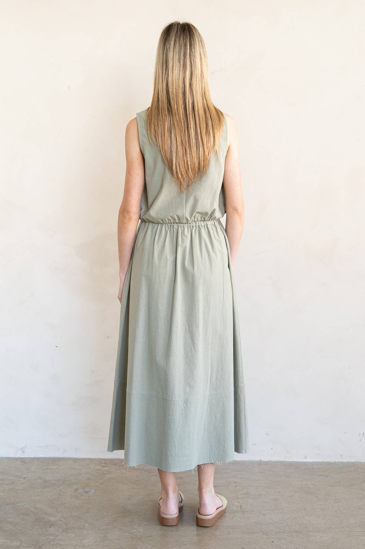 SAGE GREEN ADJUSTABLE TIE HEM CROPPED TANK TOP AND FLARED MIDI SET