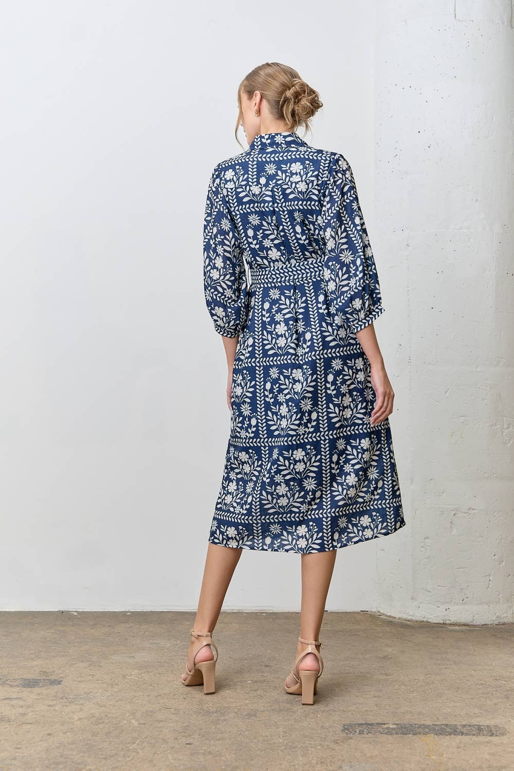 BORDER FLORAL PRINT MIDI DRESS - Multiple Colors