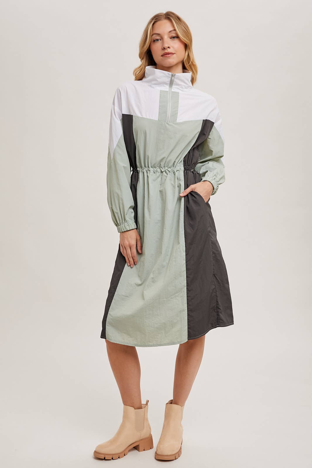 COLOR BLOCK LIGHTWEIGHT WINDBREAKER ANORAK DRESS
