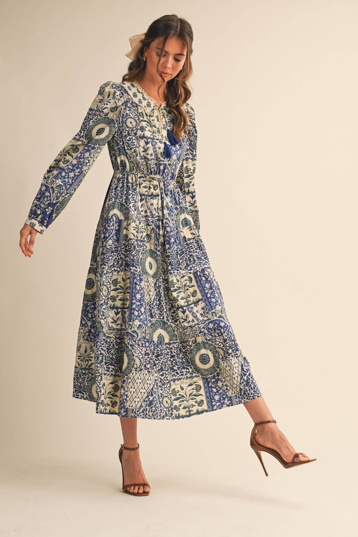 FLORAL TIERED LACE TRIM MIDI DRESS
