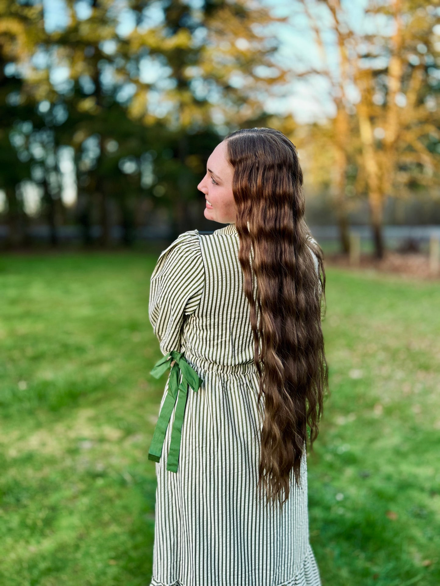 STRIPED CONTRAST SIDE RIBBON MIDI DRESS