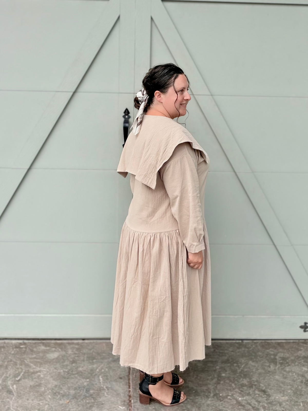 Peter Pan Collared Long Sleeve Midi Dress Oatmeal