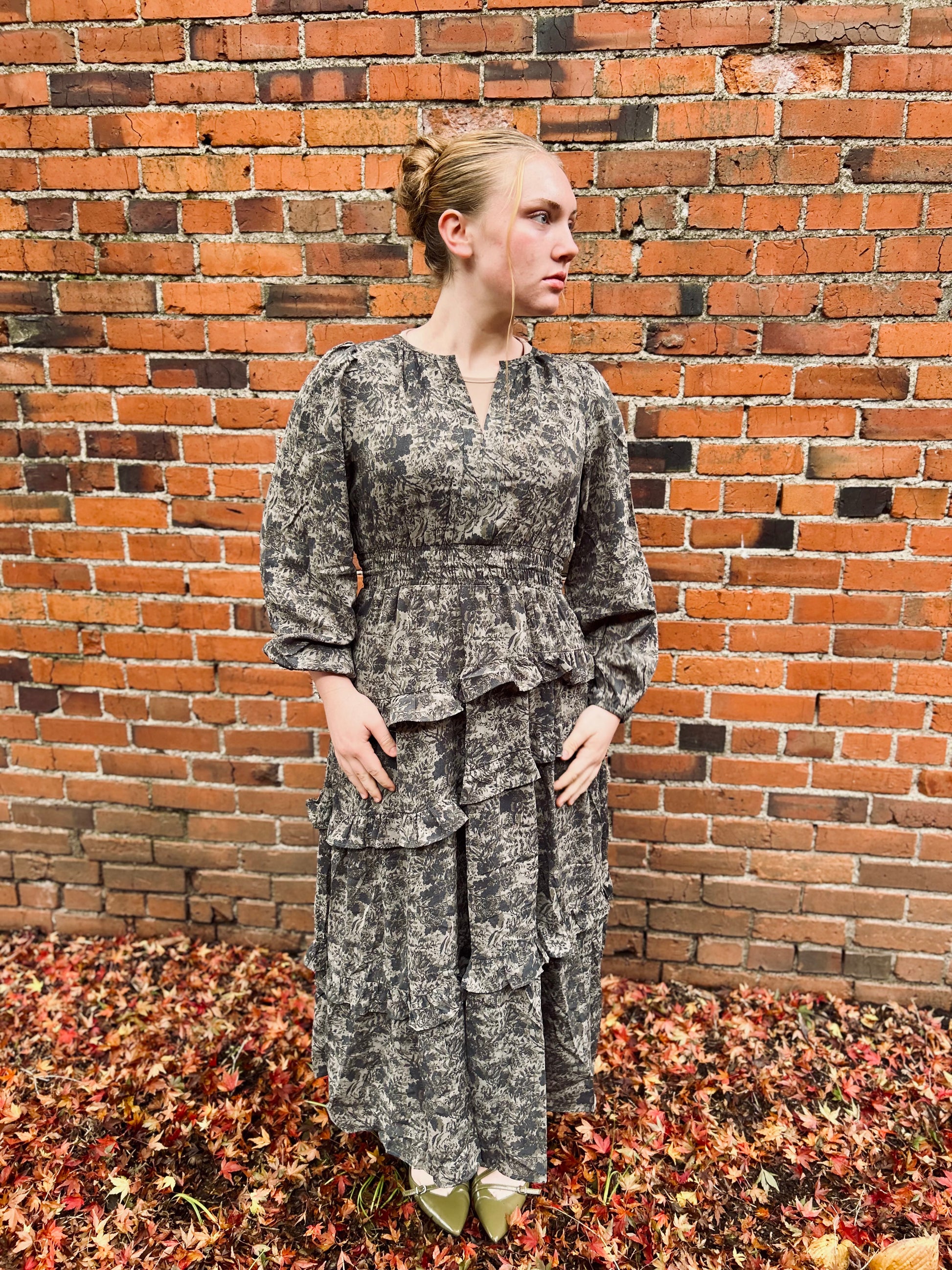 max studio ruffle collar print tiered maxi dress Max Studio Ruffle Collar Print Tiered Maxi Dress In Black/cream Leaf