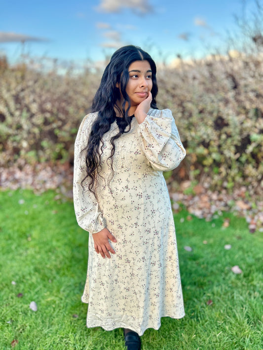 Vintage Floral Lace Trim Dress