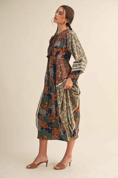 MIXED FLORAL PATCHWORK MIDI DRESS WITH LACE TRIM MDR4135