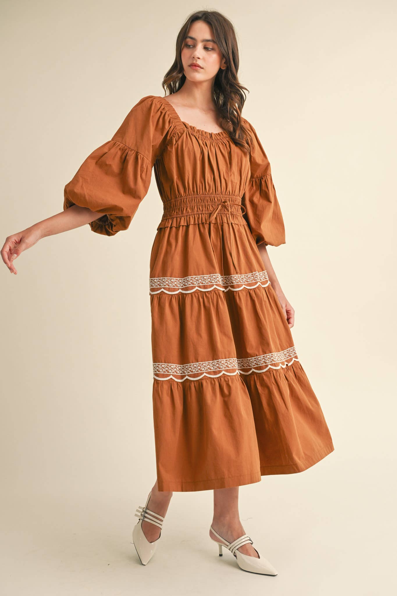 EMBROIDERED LACE TRIM MIDI DRESS RUST