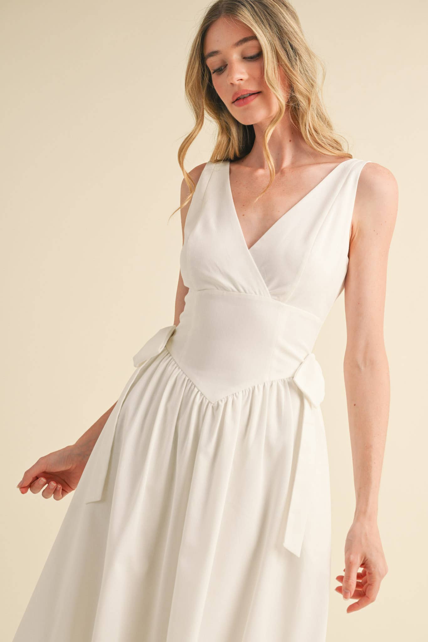 SIDE BOW DETAIL BASQUE WAIST MIDI DRESS