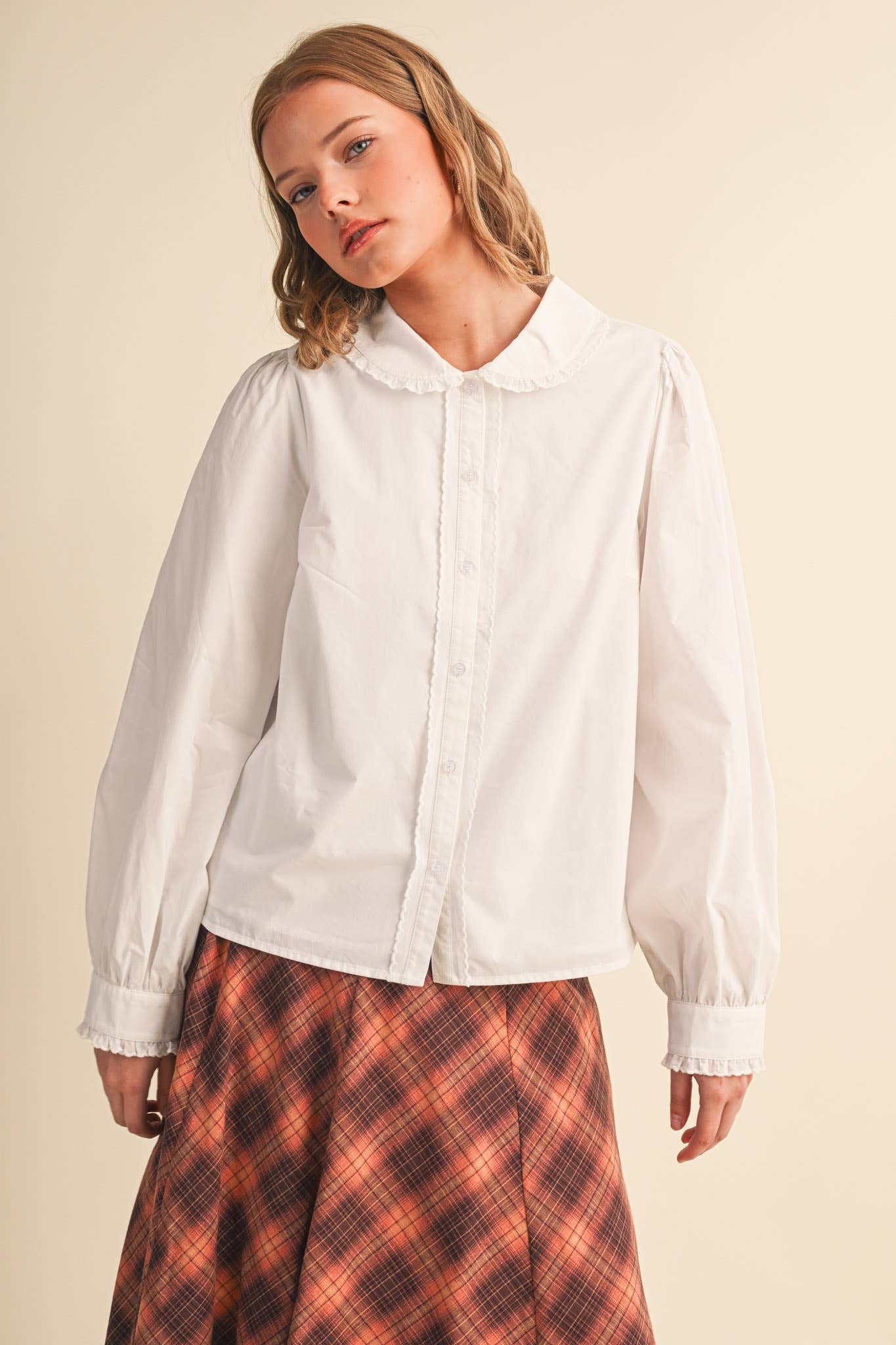 BUTTON UP TOP WITH SCALLOPED TRIM PETER PAN COTTON BLOUSE BLACK WHITE MUSHROOM