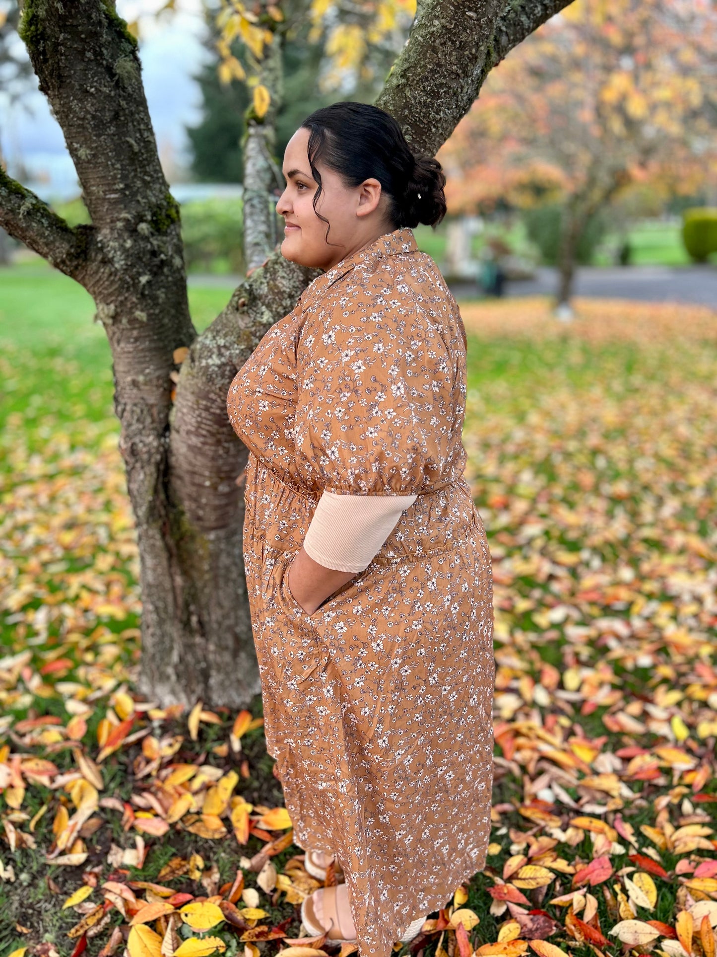 PLUS SIZE FLORAL BUBBLE SLEEVE MIDI DRESS