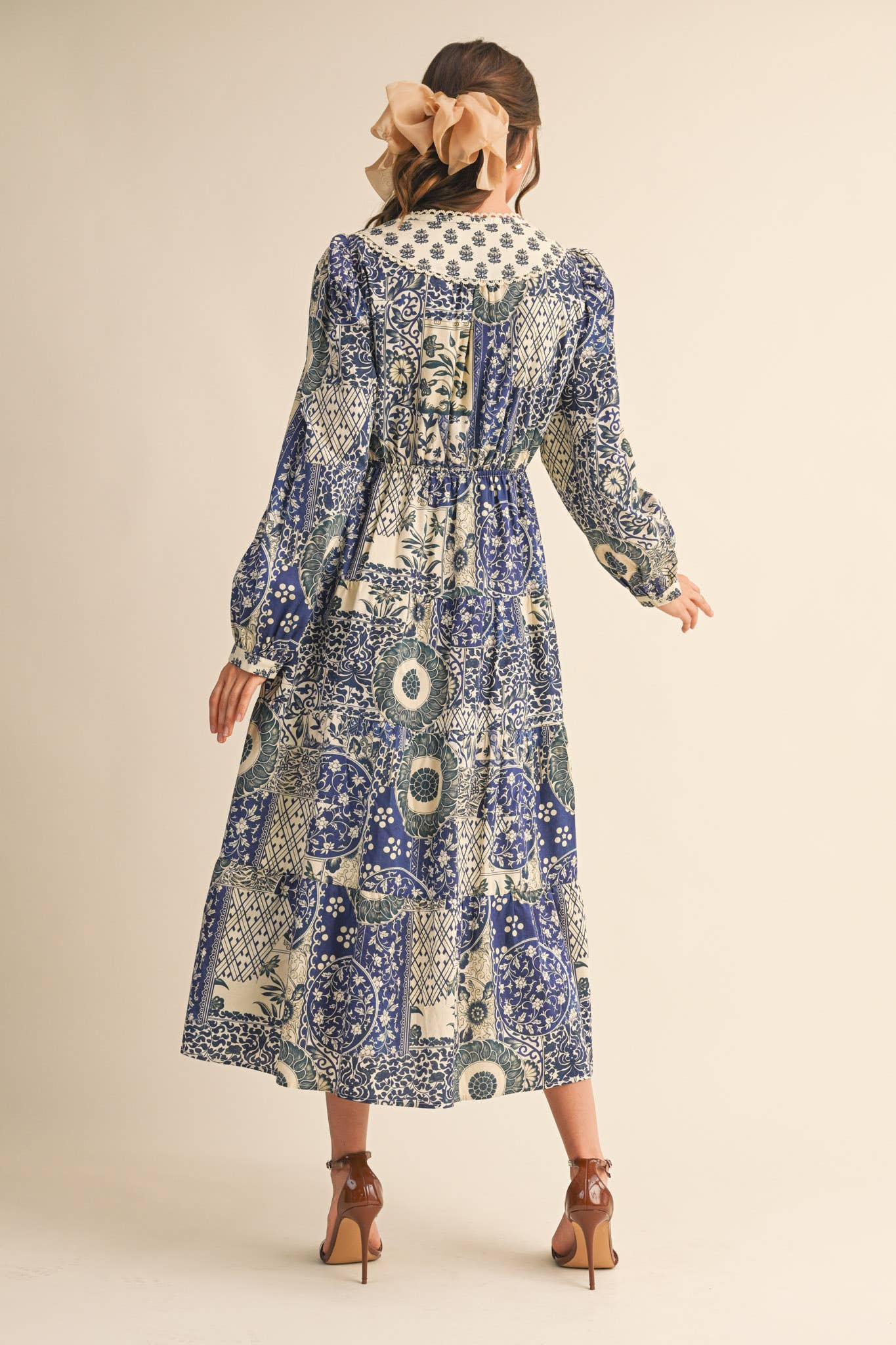 FLORAL TIERED LACE TRIM MIDI DRESS