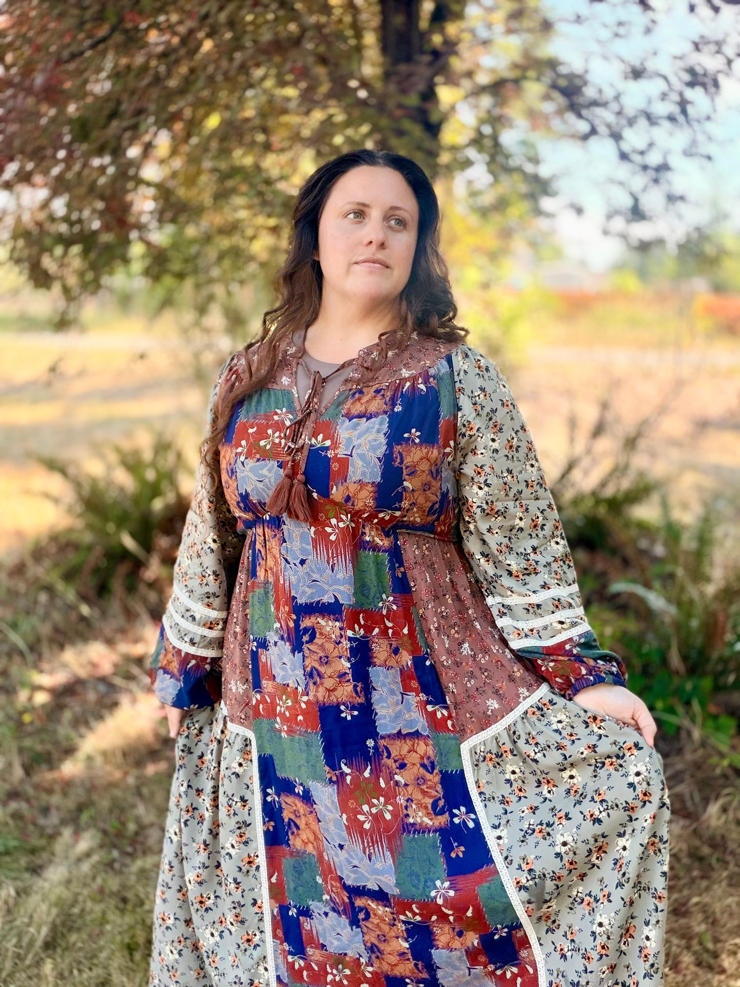 MIXED FLORAL PATCHWORK MIDI DRESS WITH LACE TRIM MDR4135