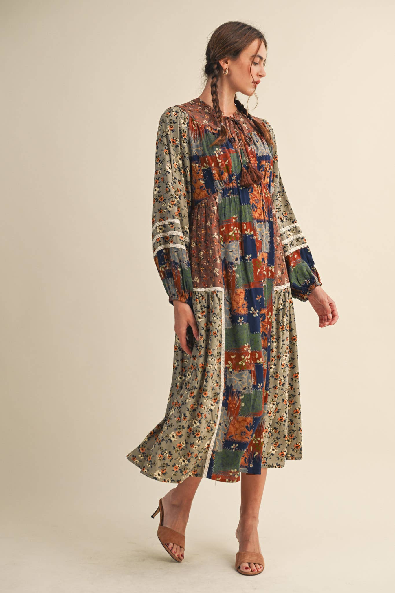 MIXED FLORAL PATCHWORK MIDI DRESS WITH LACE TRIM MDR4135