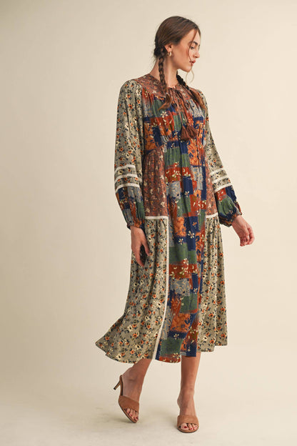 MIXED FLORAL PATCHWORK MIDI DRESS WITH LACE TRIM MDR4135