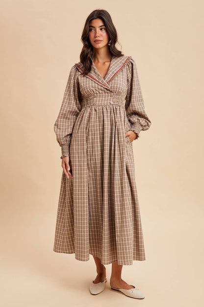 Babydoll Vintage Collar Midi Dress