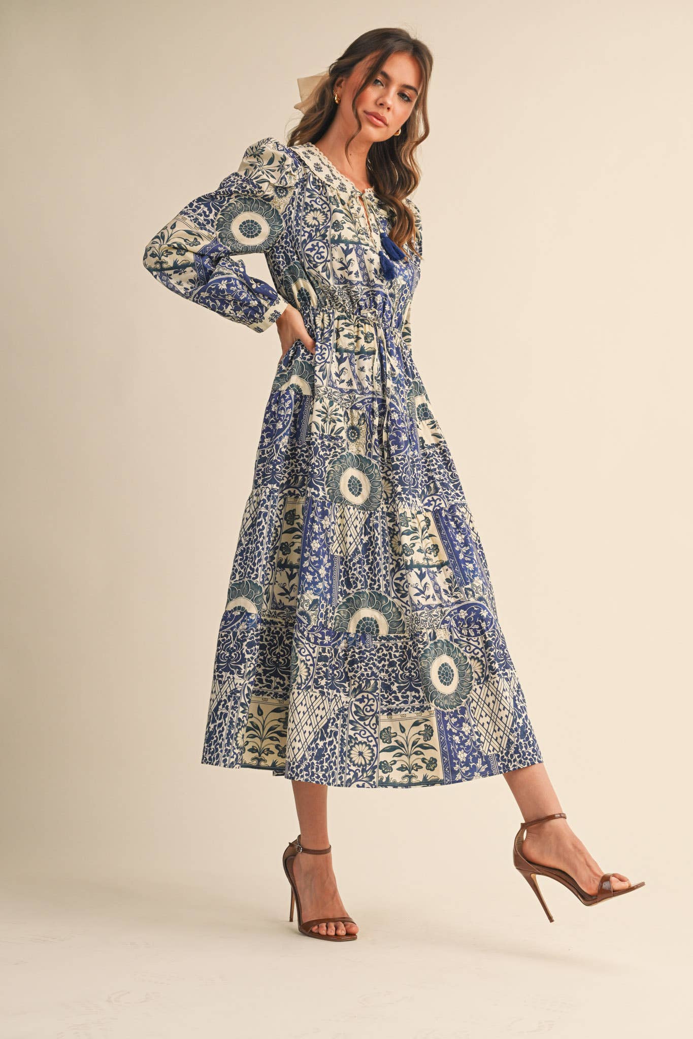 FLORAL TIERED LACE TRIM MIDI DRESS
