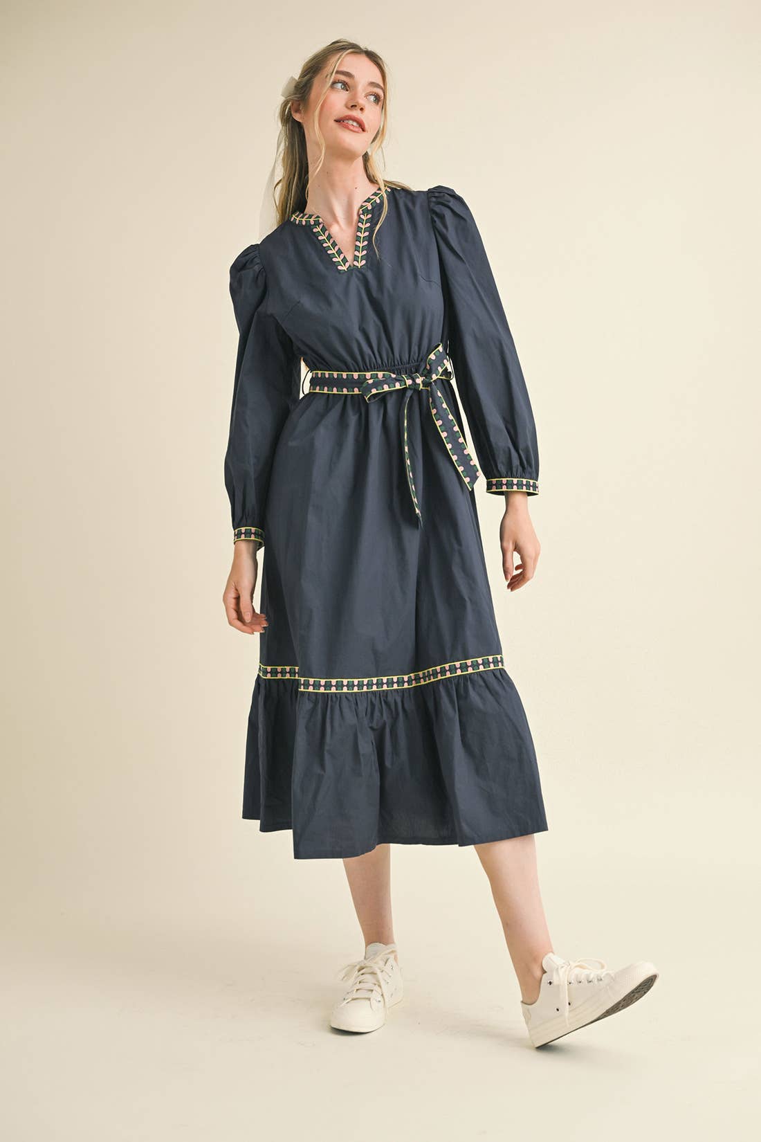 EMBROIDERED DETAIL MIDI DRESS